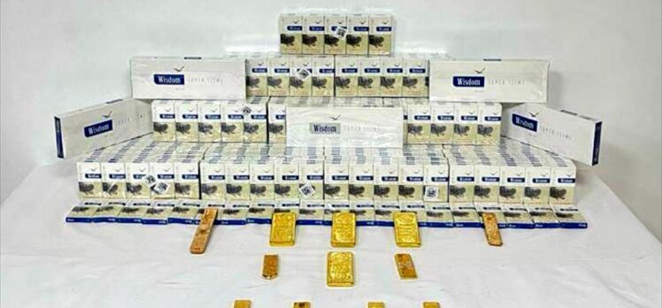 Sivas'ta yolcu otobüsünde 6 kilo 97 gram külçe altın ele geçirildi