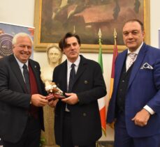 TFF Başkanı Büyükekşi ve A Milli Takım Teknik Direktörü Montella'ya İtalya'dan ödül