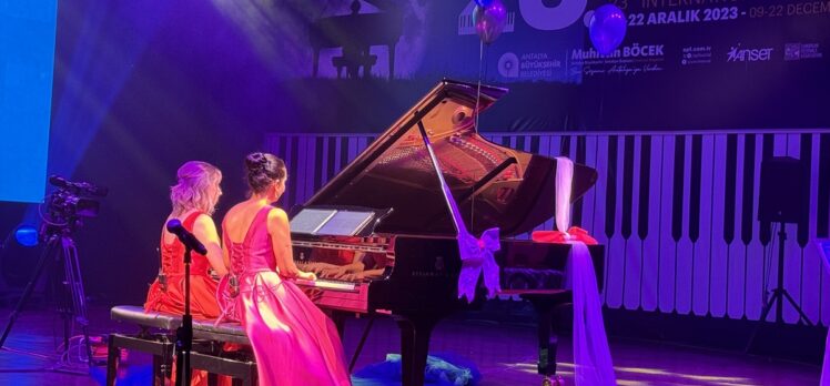 Uluslararası Antalya Piyano Festivali'nde “Dou Blanc & Noir” grubu müzikseverlerle buluştu