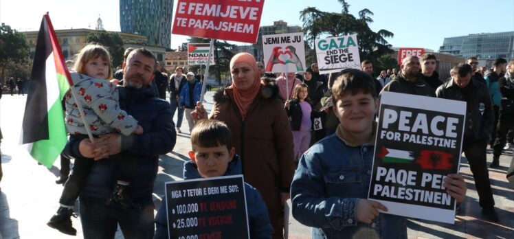 Arnavutluk'ta Filistin'e destek gösterisi düzenlendi