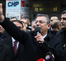 CHP Genel Başkanı Özgür Özel, Elazığ'da partililerle buluştu: