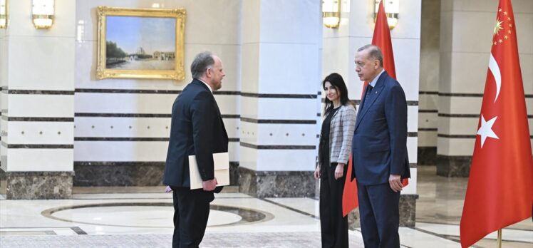 Cumhurbaşkanı Erdoğan, Endonezya, Venezuela ve Kanada büyükelçilerini kabul etti