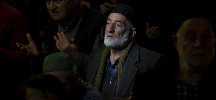 Erzurum'un asırlık geleneği “1001 Hatim” tamamlanarak duası yapıldı