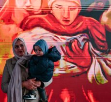 Gazzeli çocukların resimleri savaşı bütün gerçekliğiyle ortaya koyuyor