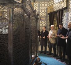 İBB Başkan adayı Kurum, Eyüpsultan ve Fatih'te esnafı ziyaret etti:
