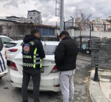 İstanbul'da sürücüsüyle tartıştığı otomobilin aynasını kıran motosikletliye 2 bin 886 lira ceza