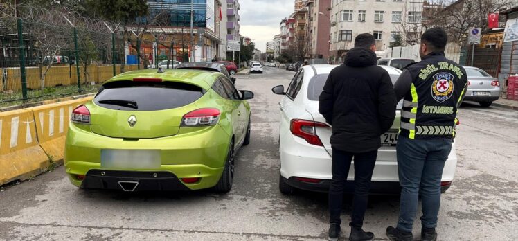 İstanbul'da trafiği tehlikeye düşüren sürücüye 14 bin 258 lira para cezası