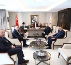 İYİ Parti Genel Başkanı Akşener, gazeteci Kafkas ve Çardaklı'yı kabul etti