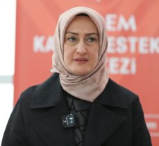 KADEM Başkanı Gümrükçüoğlu depremzede kadınlarla buluştu: