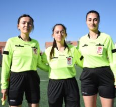 Karaman'daki kadın futbol hakemlerinin hedefi Süper Lig'de görev almak