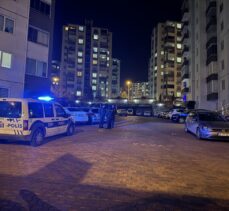 Kayseri'de tabancanın kazara ateş alması sonucu 2 kişi yaralandı