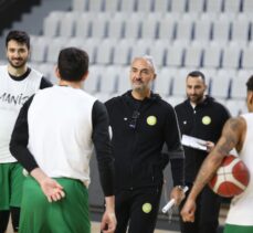 Manisa Büyükşehir Belediyespor, play-off'a üst sıralardan kalmak istiyor