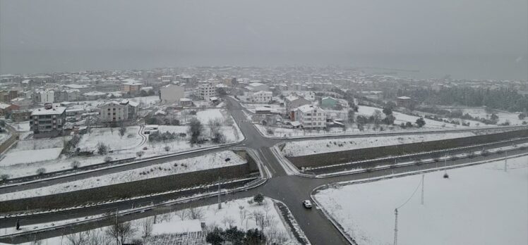 Sinop ve Kastamonu'da kar nedeniyle 367 köy yolu ulaşıma kapandı