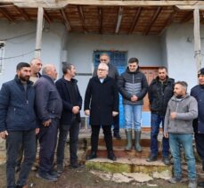 Sivas Valisi Şimşek, 4,4 büyüklüğünde deprem meydana gelen Gürün ilçesinde incelemede bulundu: