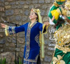 Suudi Arabistan'da düzenlenen festivalde Özbekistan'ın “Lazgi” performansı ilgi gördü