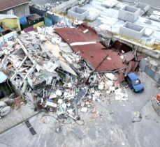GÜNCELLEME – Ümraniye'de bitişik haldeki iki bina çöktü