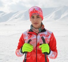 Yüksekova, milli takıma girme hayali kuran kayak sporcularını ağırlıyor