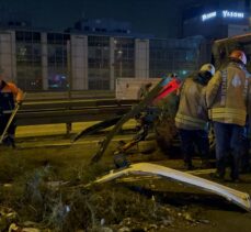 Zeytinburnu'nda trafik kazasında 5 kişi yaralandı