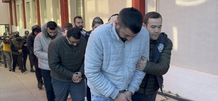 Adana merkezli “Sibergöz-21” operasyonu kapsamında yakalanan 21 zanlı tutuklandı