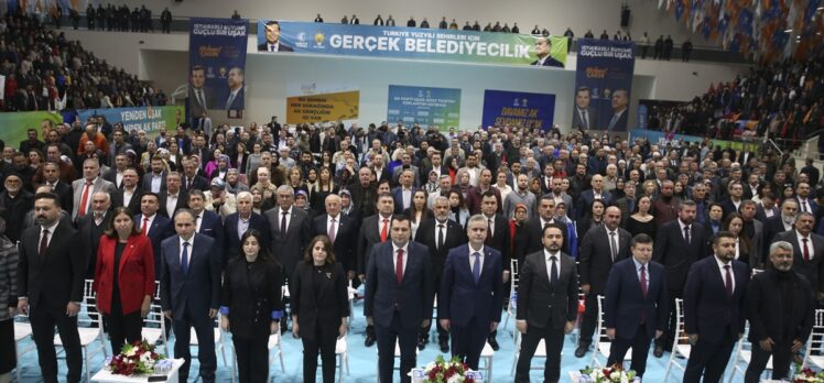 AK Partili Yalçın, partisinin “Uşak Aday Tanıtım Toplantısı”nda konuştu:
