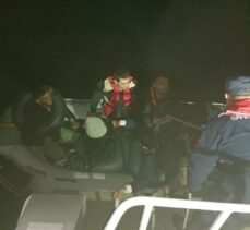 Ayvalık açıklarında 45 düzensiz göçmen yakalandı