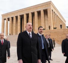 Azerbaycan Cumhurbaşkanı Aliyev, Anıtkabir'i ziyaret etti