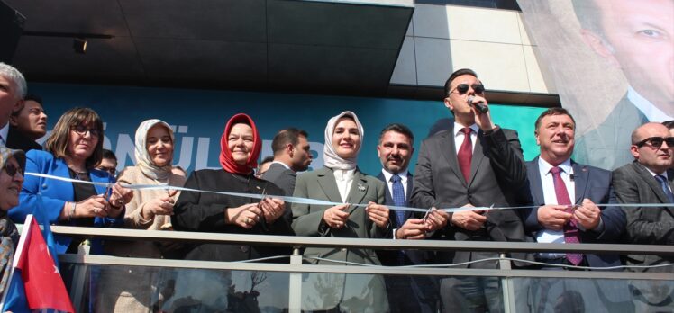 Bakan Göktaş, Eskişehir'de AK Parti seçim irtibat ofisinin açılışında konuştu: