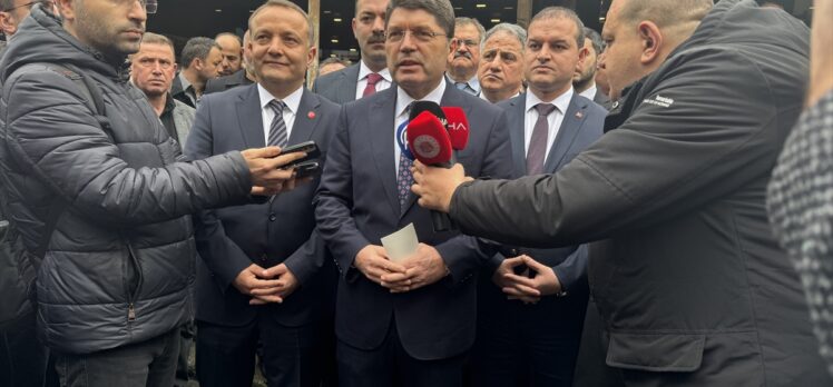 Adalet Bakanı Tunç, Zonguldak'ta gazetecilerin sorularını yanıtladı: