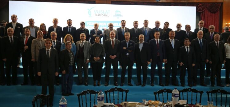 Balıkesir'de Uluslararası Vuslat Platformunun “Yerelden Genele Hizmet Anlayışımız” konferansı yapıldı