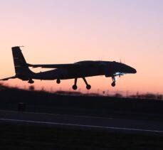 Bayraktar AKINCI C ilk uçuşunu başarıyla gerçekleştirdi