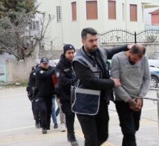 Burdur'da eski karısını öldüren zanlı ve 7 şüpheli adliyeye sevk edildi