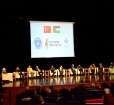 Bursa'da “Bitmeyen Ödevimiz Gazze” paneli düzenlendi