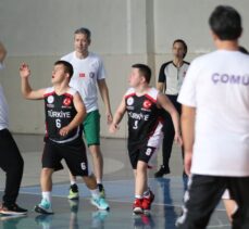 Çanakkale'de Down Sendromlu Basketbol Milli Takımı, kent protokolüyle maç yaptı
