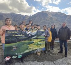 Erzurum'da ilkokul öğrencileri Tortum Gölü'nde kuş gözlemi yaptı