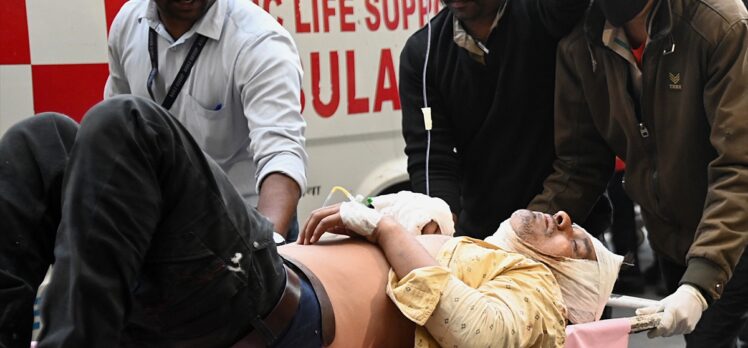 GÜNCELLEME – Hindistan'da kaçak havai fişek fabrikasında meydana gelen patlamada 11 kişi öldü
