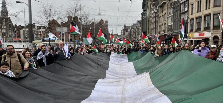 İsrail'in Gazzelileri açlığa terk etmesi, Hollanda'da protesto edildi