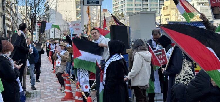 İsrail'in Tokyo Büyükelçiliği yakınında “Filistin'e özgürlük” gösterisi