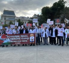 İstanbul'da hekimler Gazze için “sessiz yürüyüş” düzenledi