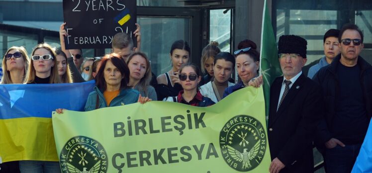 İstanbul'da Rusya-Ukrayna savaşı ikinci yılında protesto edildi