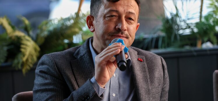 İzmir Büyükşehir Belediye Başkan adayı Dağ, hemşehri derneklerinin üyeleriyle buluştu