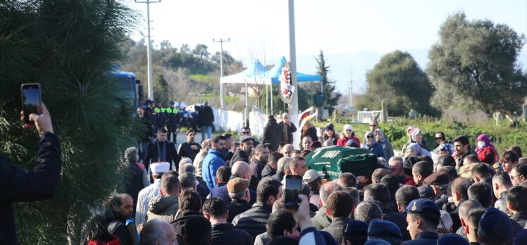 GÜNCELLEME – İzmir'de öldürülen taksi şoförünün cenazesi Aydın'a toprağa verildi