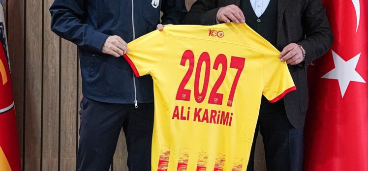 Kayserispor, Ali Karimi'nin sözleşmesini uzattı
