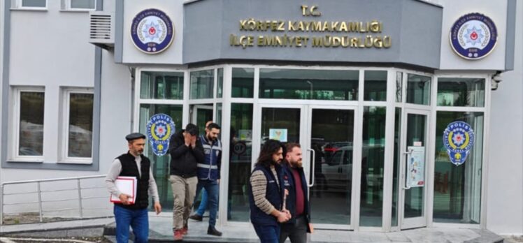 Kocaeli'de tır ve karavan çaldıkları iddiasıyla yakalanan 3 zanlı tutuklandı