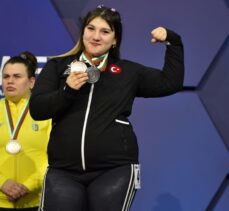 Milli halterci Fatmagül Çevik'ten Avrupa'da 2 bronz madalya
