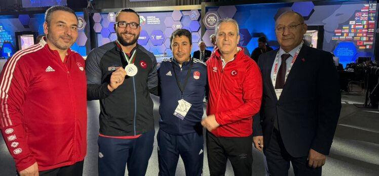 Milli halterci Onur Demirci: “Avrupa'da büyüklerde ilk gümüş madalyam”