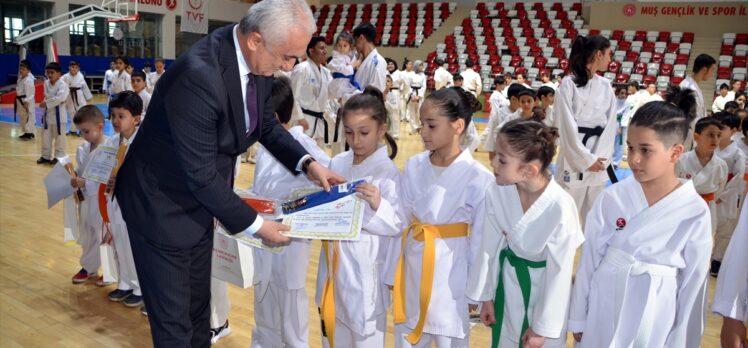 Muş'ta 250 çocuğun “Karate Kuşak Terfi Töreni” düzenlendi
