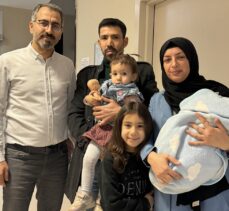 Mustafa bebek anne karnında yapılan kan nakilleriyle yaşama tutundu