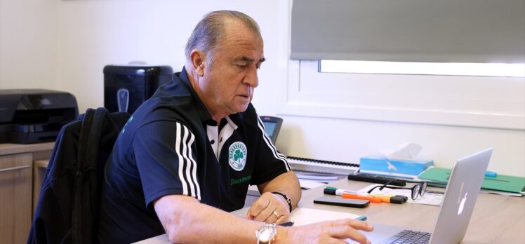 Panathinaikos Teknik Direktörü Fatih Terim, AA'nın “Yılın Kareleri” oylamasına katıldı