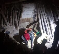 GÜNCELLEME – Şanlıurfa'da çöken metruk yapıda enkaz altında kalan kişi yaşamını yitirdi