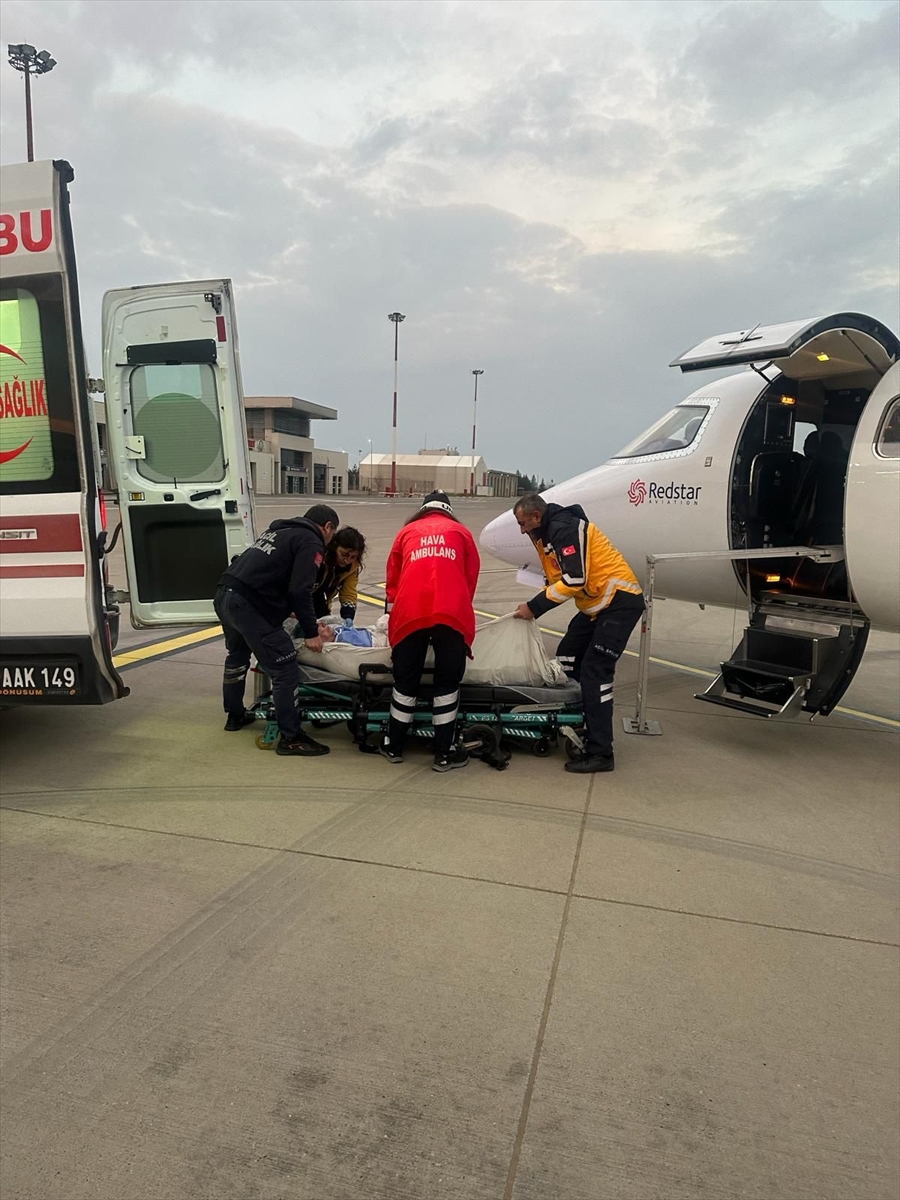 Şırnak'ta 77 yaşındaki hasta ambulans uçakla Ankara'ya sevk edildi